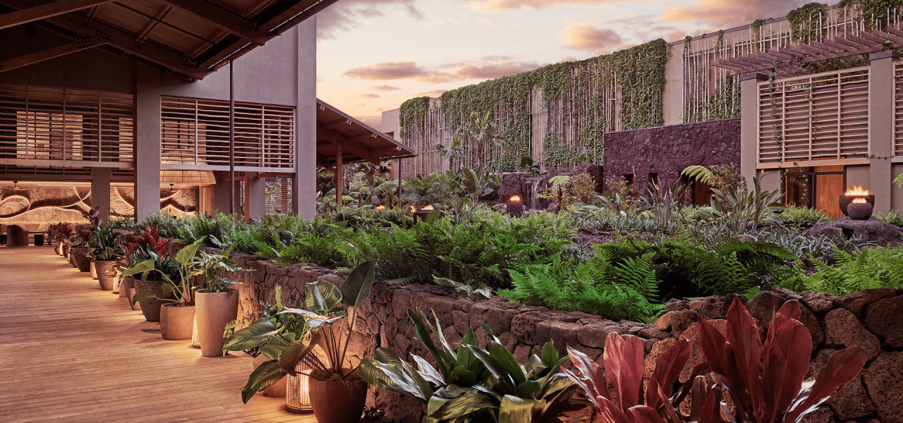 1 Hotel Hanalei Bay - Lobby Garden